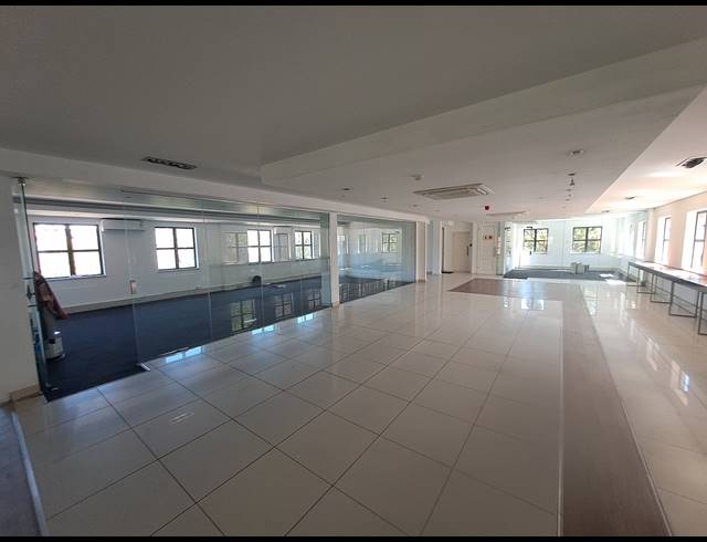 490M² OFFICE TO LET IN HYDE PARK